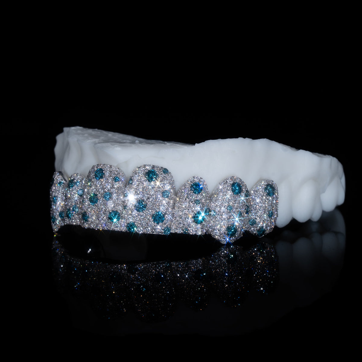 Blue and White Iced Mosaic Top Set