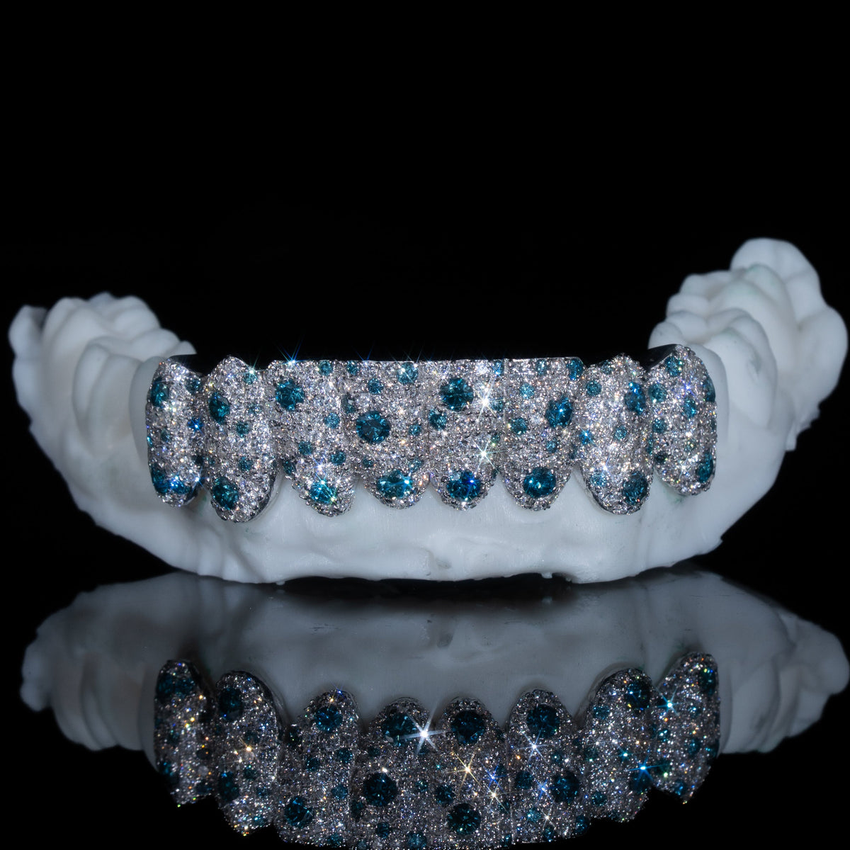 Blue and White Iced Mosaic Bottom Set